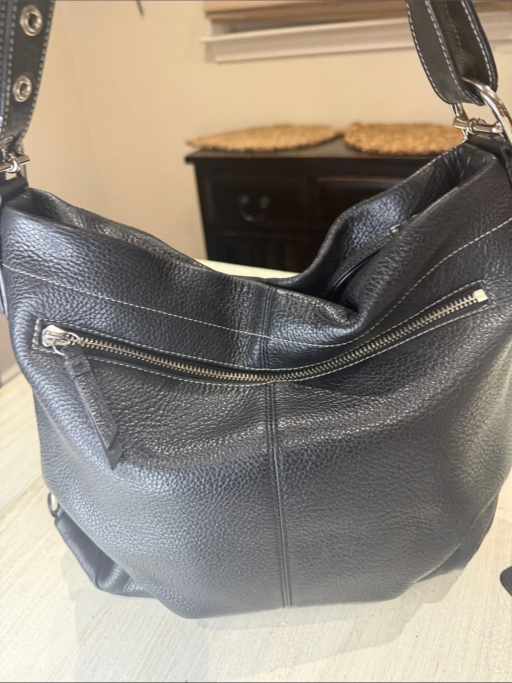 Vintage Y2K Classic SoHo Black Leather Hobo Bag - Timeless Everyday Carry